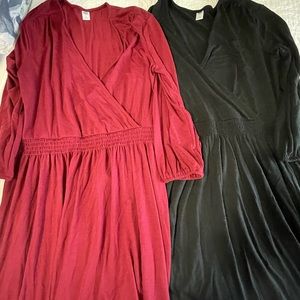 Lot of 2 Old Navy midi elastic waists wrap dresses (light pilling on blk one)